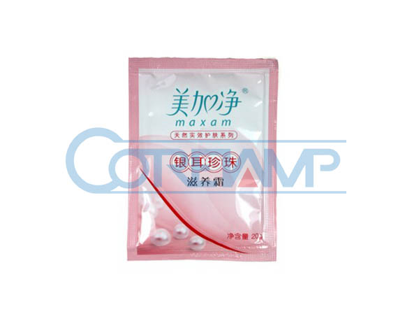 Sachet shampoo packaging