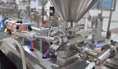 Why is the liquid packaging machine highly recognized by customers?cid=undefined