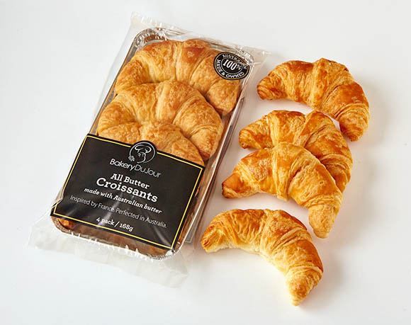 Croissant packaging with tray