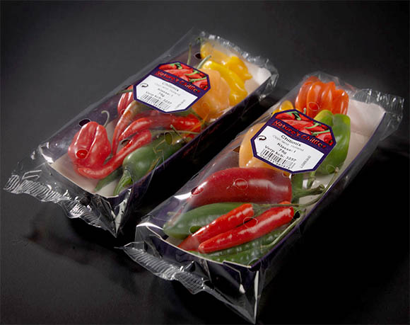 Pepper packaging in tray