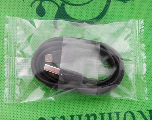 USB cable packaging